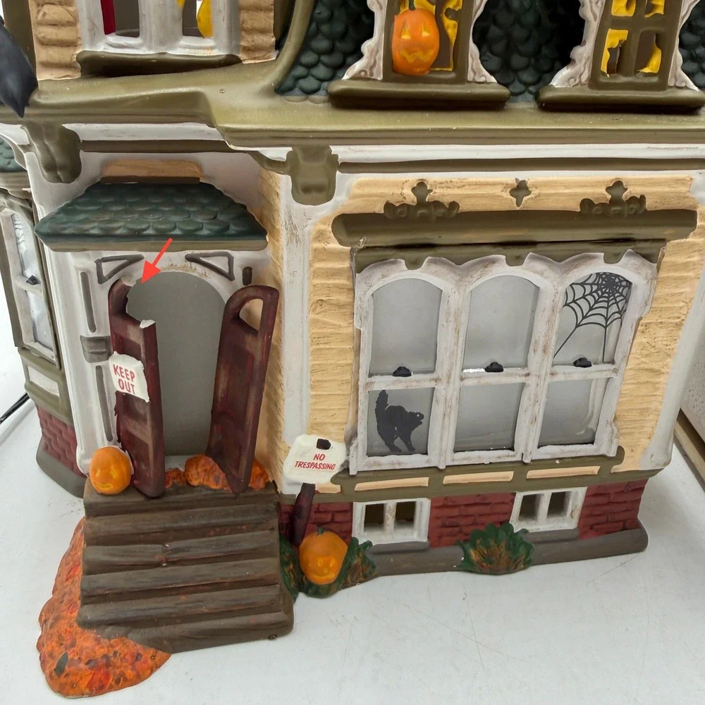 Dept 56 Haunted Mansion Snow Village 54935 With Box Tested Working